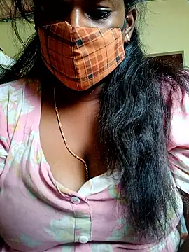 Snapshot of Milky_Julia chatting on March 8, 2026, 6:39 am Milky Julia online show from March 8, 2026, 6:39 am