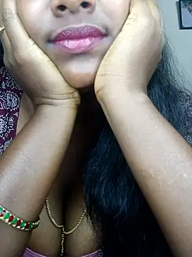 Snapshot of Milky_Julia chatting on March 19, 2026, 12:09 pm Milky Julia online show from March 19, 2026, 12:09 pm