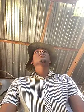 kwandero1234 online show from February 14, 2026, 6:10 am