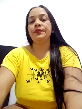 EloisapussayuZ online show from January 7, 2026, 2:03 am