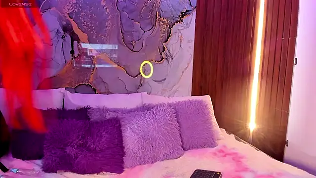 Snapshot of Emmayourgirl chatting on February 12, 2026, 3:29 pm Emmayourgirl online show from February 12, 2026, 3:29 pm