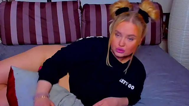 AlexaVibesHo online show from March 23, 2026, 2:48 am