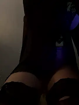 cdzinhahanna online show from January 7, 2026, 3:36 pm