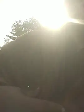 Snapshot of momo_loves chatting on January 10, 2026, 9:11 am momo loves online show from January 10, 2026, 9:11 am