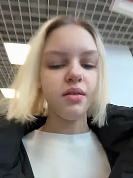 AshleyMur online show from February 27, 2026, 5:29 am