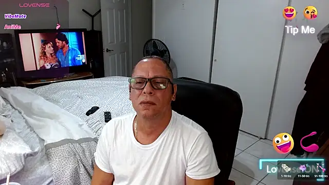 Snapshot of Daddy_1970 chatting on March 18, 2026, 5:05 pm Daddy 1970 online show from March 18, 2026, 5:05 pm