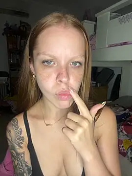 Piaaa3 online show from February 11, 2026, 4:28 am