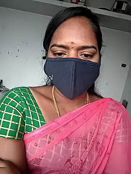 Tamil Hot Divya online show from January 17, 2026, 1:54 am