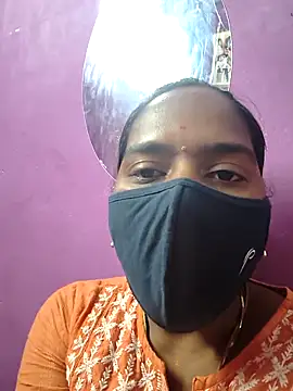 Tamil Hot Divya online show from March 3, 2026, 8:42 am