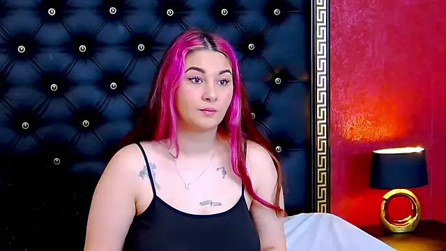 Snapshot of NicoleWeslley chatting on January 8, 2026, 11:01 am NicoleWeslley online show from January 8, 2026, 11:01 am