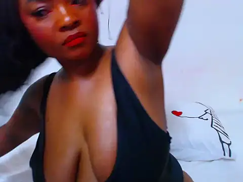 Snapshot of HONEYxPOT chatting on June 4, 2026, 4:18 am HONEYxPOT online show from June 4, 2026, 4:18 am