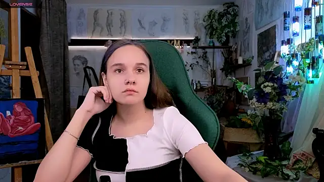 Snapshot of MelissaTravel chatting on May 21, 2026, 4:58 pm MelissaTravel online show from May 21, 2026, 4:58 pm