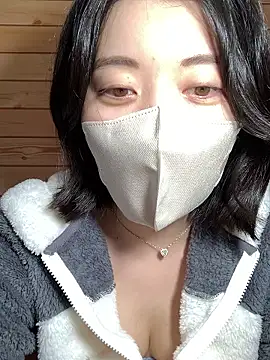 minami room online show from January 15, 2026, 4:06 am