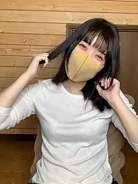 minami room online show from May 15, 2026, 1:29 pm