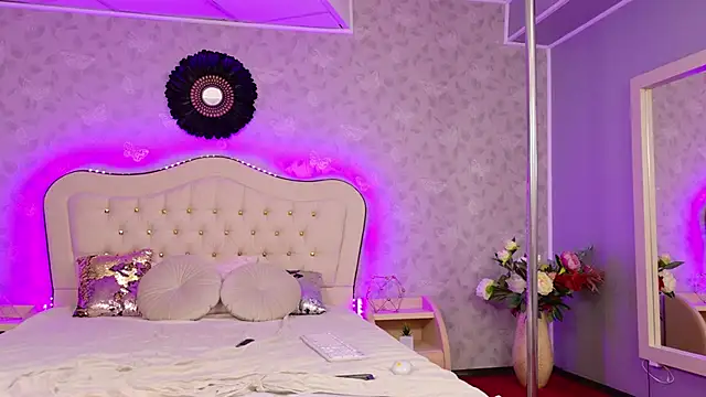 LunaXBabe online show from January 17, 2026, 12:21 pm