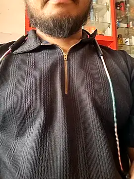 RaiStarrrr0-9 online show from February 3, 2026, 6:40 am