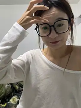 Snapshot of Xiaojuzi- chatting on July 4, 2026, 2:23 pm Xiaojuzi- online show from July 4, 2026, 2:23 pm