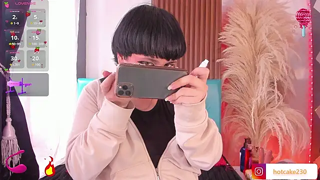 Snapshot of Hiddenhotcake chatting on February 13, 2026, 7:10 pm Hiddenhotcake online show from February 13, 2026, 7:10 pm