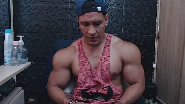 Snapshot of viktor_herrera chatting on January 15, 2026, 4:22 pm viktor herrera online show from January 15, 2026, 4:22 pm