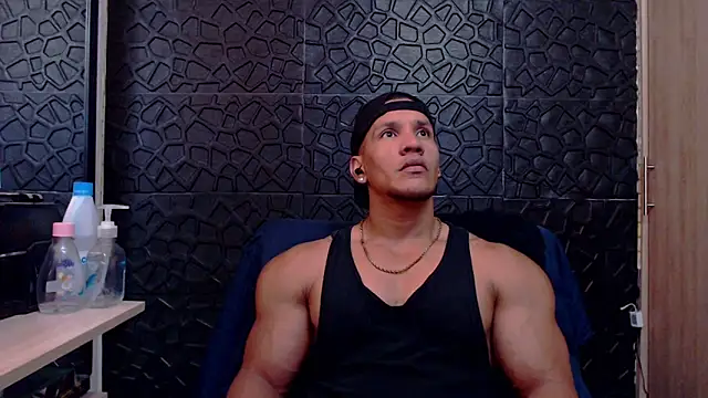 Snapshot of viktor_herrera chatting on February 13, 2026, 3:41 pm viktor herrera online show from February 13, 2026, 3:41 pm