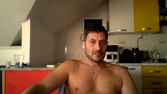 colosone online show from November 5, 2025, 6:46 am