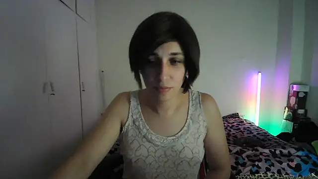 HoneyValentine online show from June 14, 2026, 7:38 pm