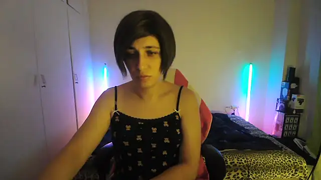 HoneyValentine online show from July 8, 2026, 6:56 pm
