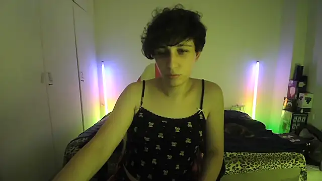 HoneyValentine online show from July 12, 2026, 5:59 pm