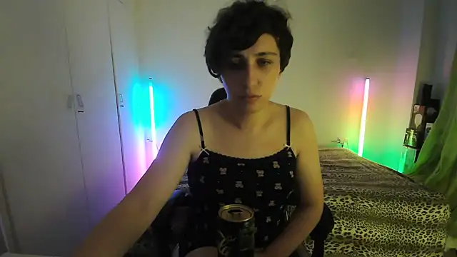 HoneyValentine online show from July 26, 2026, 10:05 pm