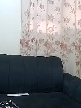 hothairy puss online show from June 9, 2026, 4:35 am
