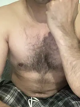 Snapshot of comings33 chatting on February 21, 2026, 8:54 pm comings33 online show from February 21, 2026, 8:54 pm