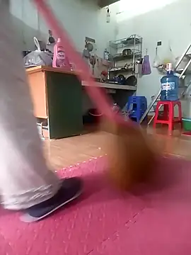 Snapshot of Tulip_Giang chatting on January 7, 2026, 2:03 am Tulip Giang online show from January 7, 2026, 2:03 am