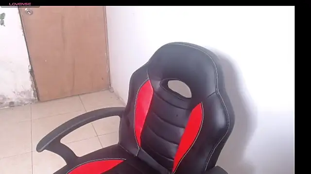 Snapshot of laaspri chatting on January 13, 2026, 10:26 pm laaspri online show from January 13, 2026, 10:26 pm