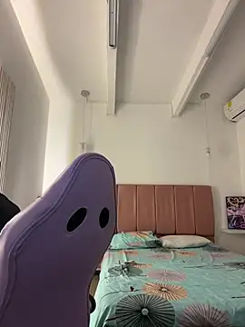 Snapshot of Iamcami_ chatting on February 20, 2026, 6:41 pm Iamcami online show from February 20, 2026, 6:41 pm