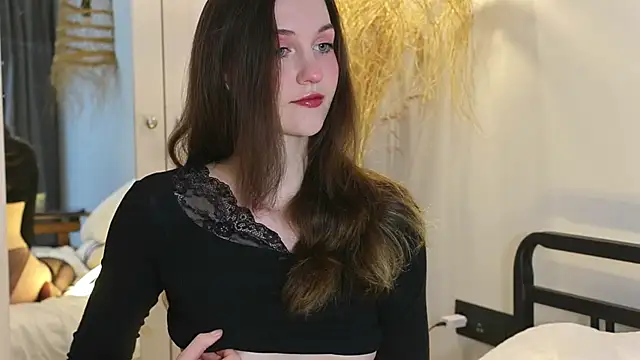 Lilyblush online show from January 13, 2026, 6:18 am