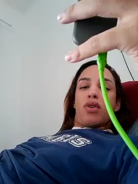 Snapshot of ofjuliaa chatting on April 20, 2026, 3:04 pm ofjuliaa online show from April 20, 2026, 3:04 pm