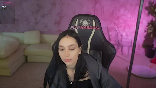 Mila Rose054 online show from April 28, 2026, 4:17 am