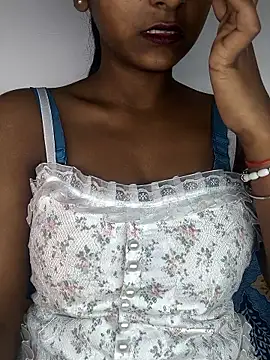 Royal-girl78 online show from January 9, 2026, 3:48 pm