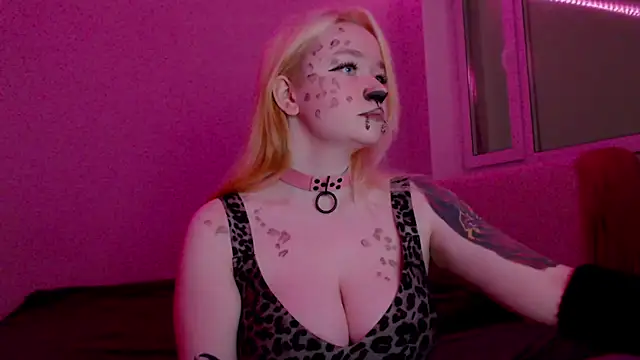 Rizebigboobs online show from January 10, 2026, 8:32 pm