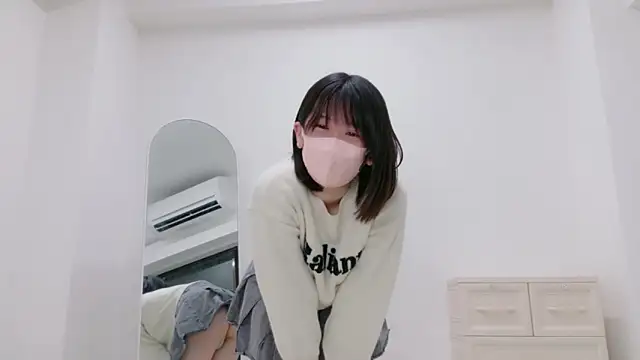 yuruchan  online show from March 5, 2026, 1:29 pm