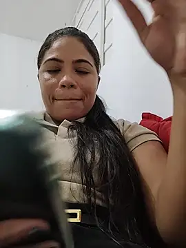 Indiafogosa23 online show from May 14, 2026, 2:24 pm