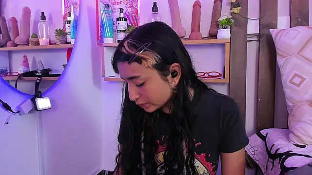 MeowMota  online show from April 16, 2026, 6:30 pm