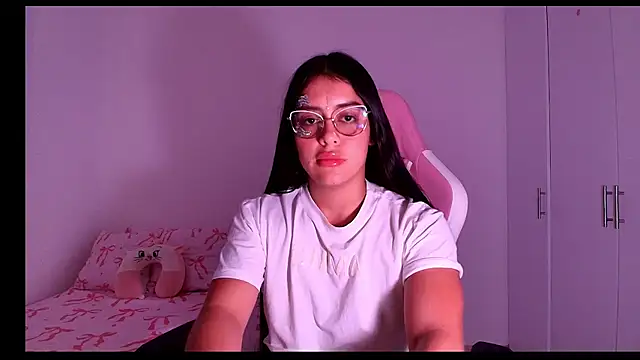 saritagomezz online show from January 13, 2026, 8:36 pm