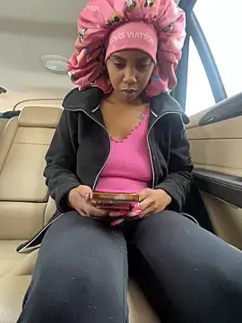 Snapshot of oshun6360 chatting on February 17, 2026, 4:13 pm oshun6360 online show from February 17, 2026, 4:13 pm