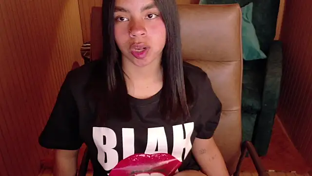 SofiaMante  online show from February 25, 2026, 10:08 pm