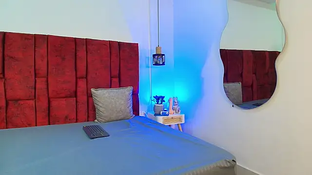 Snapshot of little_amber chatting on January 13, 2026, 1:55 am little amber online show from January 13, 2026, 1:55 am