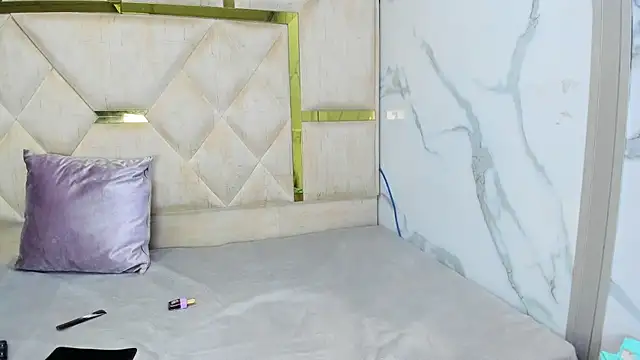 luisa girlssex online show from February 9, 2026, 2:10 pm