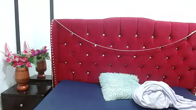 sofiaspring online show from May 10, 2026, 5:07 pm