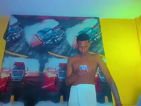 aunstin mohamme online show from April 14, 2026, 2:39 am