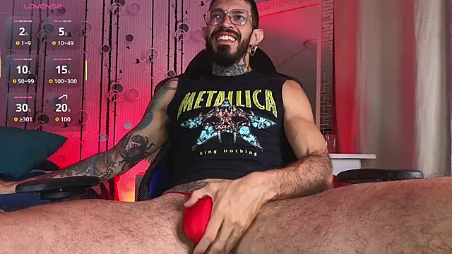 Snapshot of Simon_Rz chatting on January 13, 2026, 12:32 pm Simon Rz online show from January 13, 2026, 12:32 pm